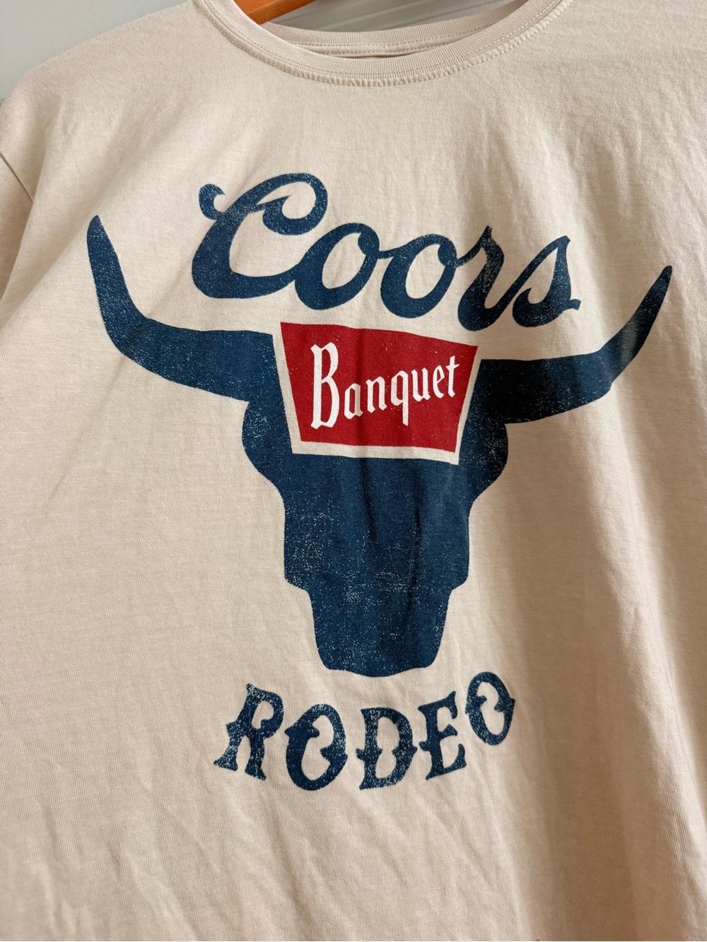 Coors Banquet Rodeo Graphic Tee - Cream with Blue & Red Print